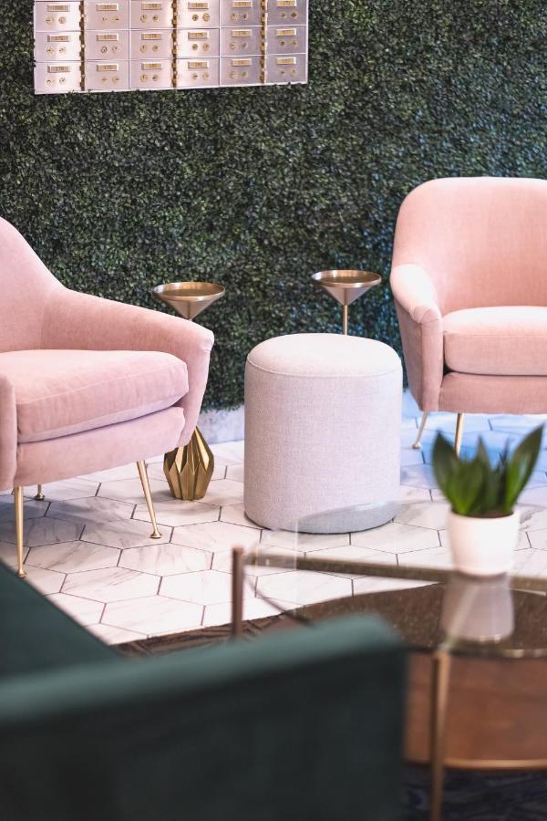The Vault Hotel Хоутон Экстерьер фото